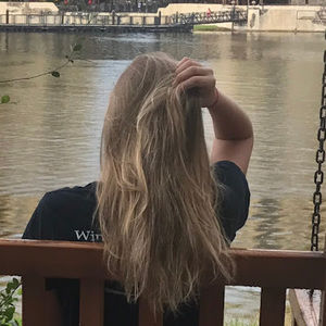 Meet your Posher, Nicole